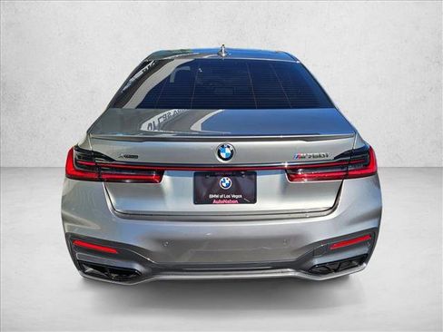 Used 2020 BMW M760i xDrive w/ Luxury Rear Seating Package image 7