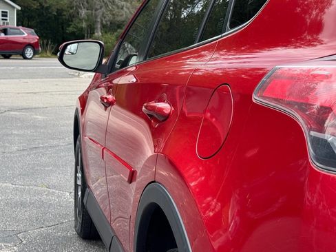 Used 2016 Toyota RAV4 XLE image 12