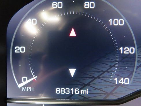 Used 2023 GMC Sierra 1500 Elevation image 15