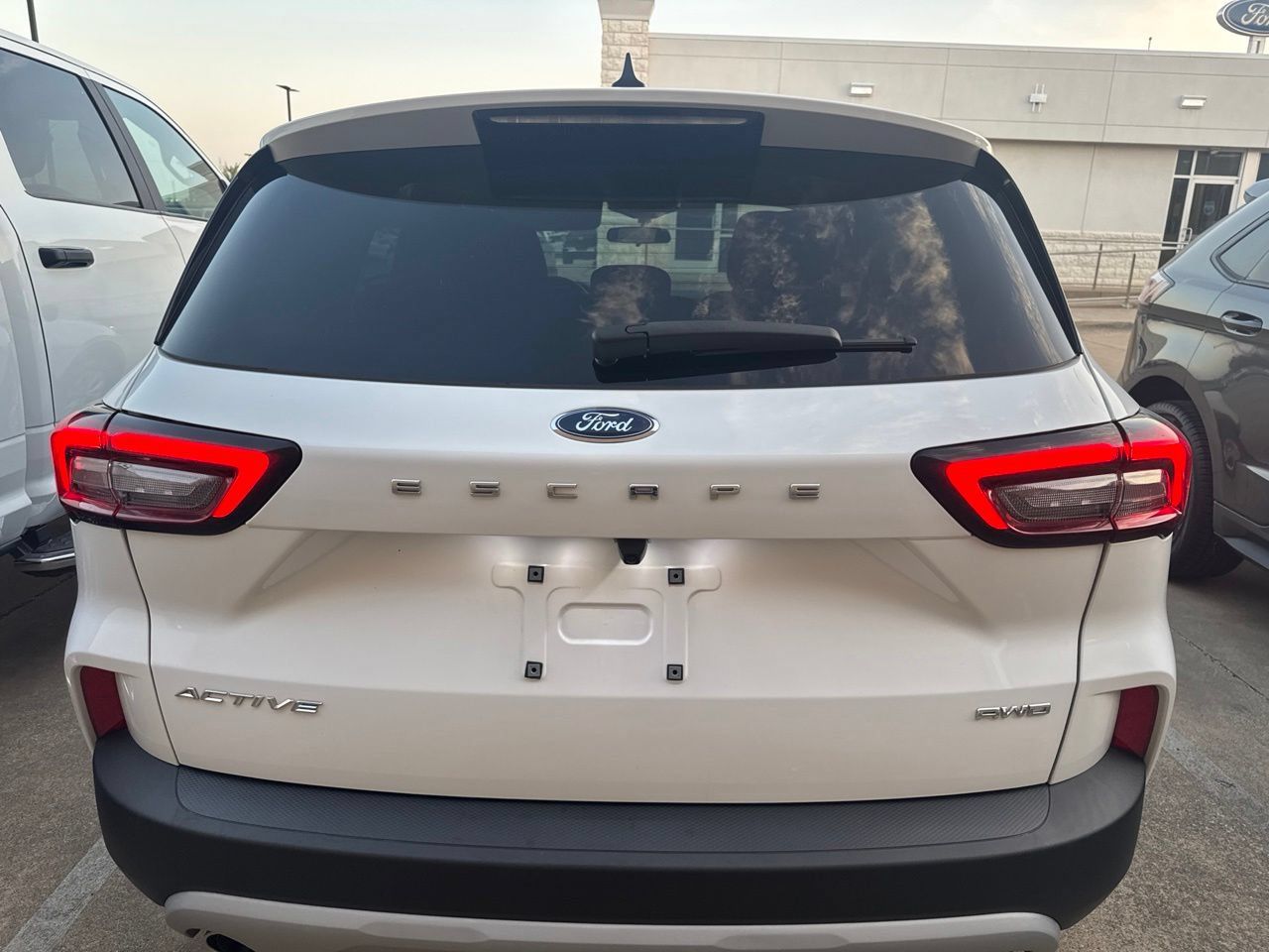Used 2024 Ford Escape Active AWD/4WD image 5