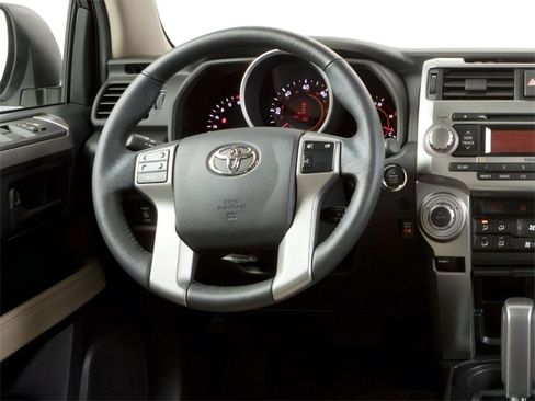 Used 2010 Toyota 4Runner SR5 AWD/4WD image 4