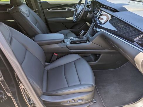 New 2025 Cadillac XT6 Premium Luxury AWD/4WD image 26