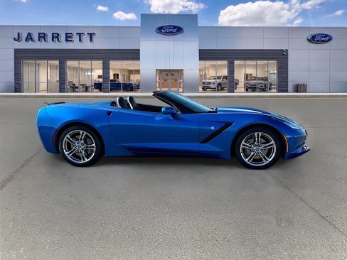 Used 2016 Chevrolet Corvette Stingray Convertible RWD image 8