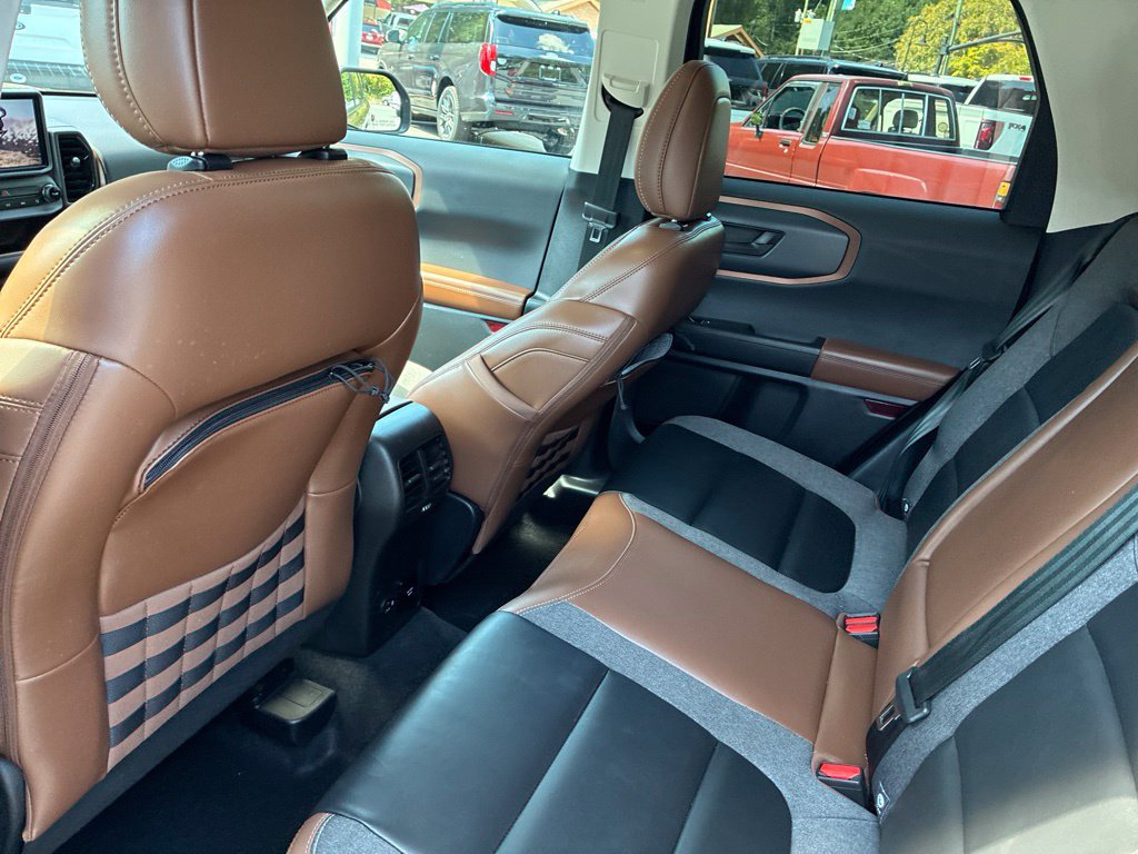 Used 2022 Ford Bronco Sport Outer Banks w/ Tech Package AWD/4WD image 12