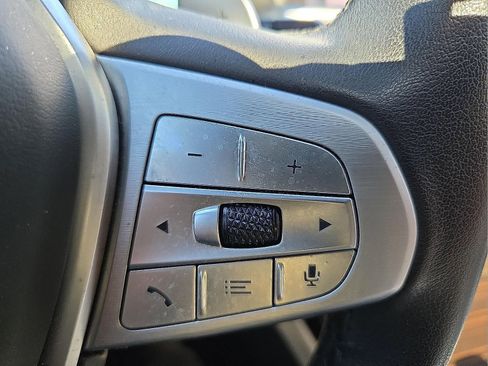 Used 2021 BMW X7 xDrive40i w/ Luxury Seating Package image 19