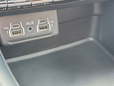 Used 2023 Dodge Durango GT AWD/4WD image 35