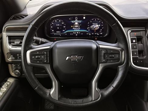 Used 2022 Chevrolet Tahoe Z71 w/ Luxury Package image 13