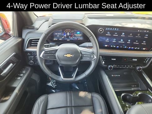 Used 2025 Chevrolet Suburban High Country AWD/4WD image 24
