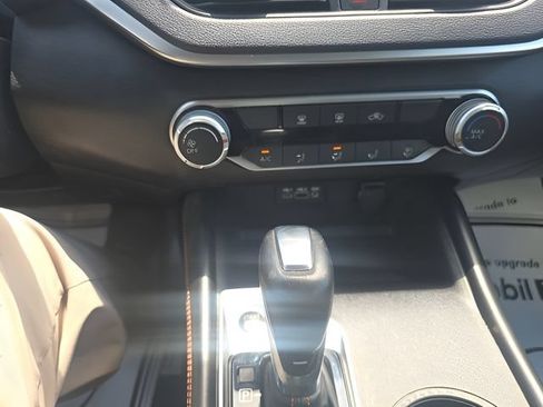 Used 2020 Nissan Altima 2.5 SR AWD/4WD image 15