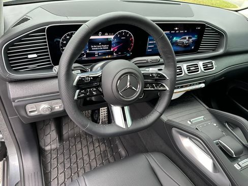 Used 2026 Mercedes-Benz GLS 450 4MATIC image 15