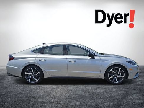 Used 2021 Hyundai Sonata SEL Plus FWD image 2