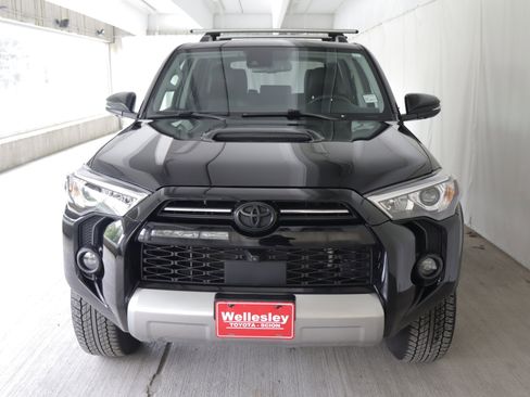 Used 2023 Toyota 4Runner TRD Off-Road Premium w/ Off Road Premium Plus Package AWD/4WD image 6