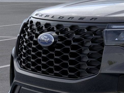 New 2026 Ford Explorer ST-Line w/ ST-Line Street Pack image 17