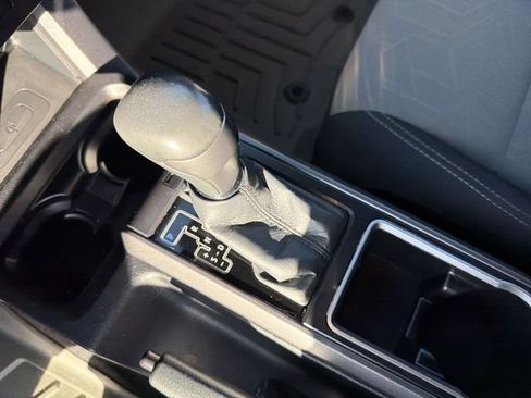 Used 2021 Toyota Tacoma TRD Off-Road image 23