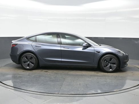 Used 2023 Tesla Model 3 Standard Range image 7