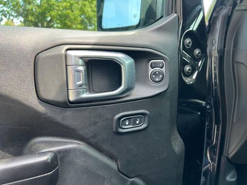 Used 2021 Jeep Wrangler Unlimited Sport image 8