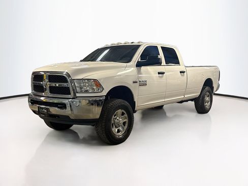 Used 2017 RAM 2500 Tradesman w/ Chrome Appearance Group image 3