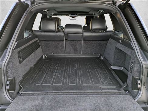 Used 2020 Land Rover Range Rover HSE image 7