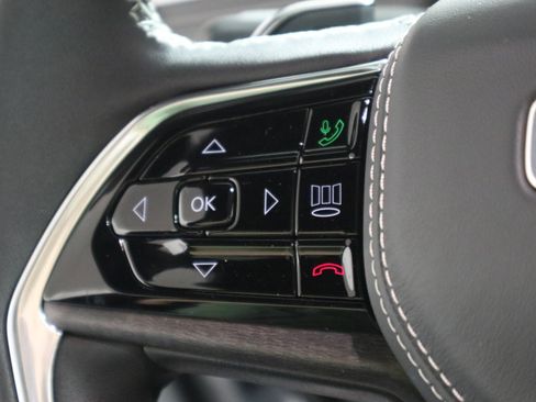 New 2025 Jeep Grand Cherokee L Overland image 30