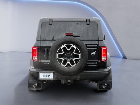 Used 2022 Ford Bronco Black Diamond image 4