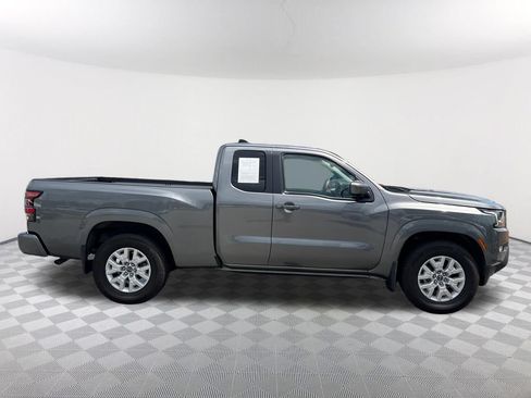 Used 2024 Nissan Frontier SV w/ SV Convenience Package RWD image 4