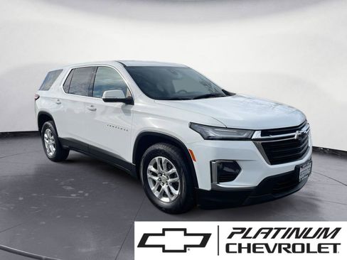Used 2023 Chevrolet Traverse LS w/ Safety Package AWD/4WD image 1
