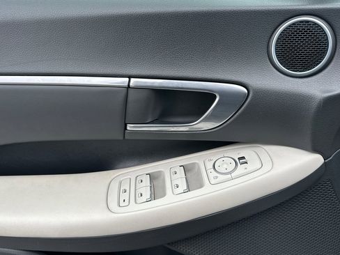Used 2023 Hyundai Sonata SEL w/ Preferred Accessory Package image 11