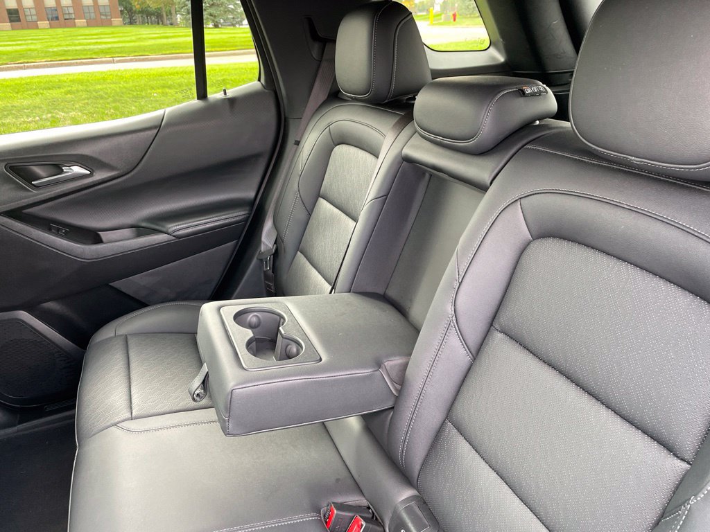Used 2025 Chevrolet Equinox LT w/ Convenience Package II AWD/4WD image 23