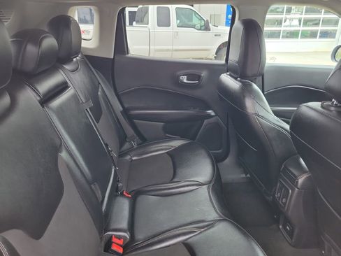 Used 2020 Jeep Compass Latitude FWD image 33