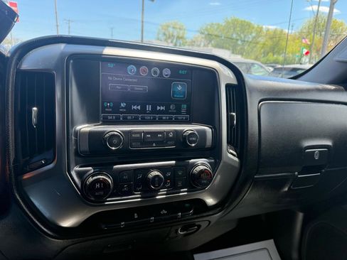Used 2018 Chevrolet Silverado 1500 LT w/ All Star Edition AWD/4WD image 16