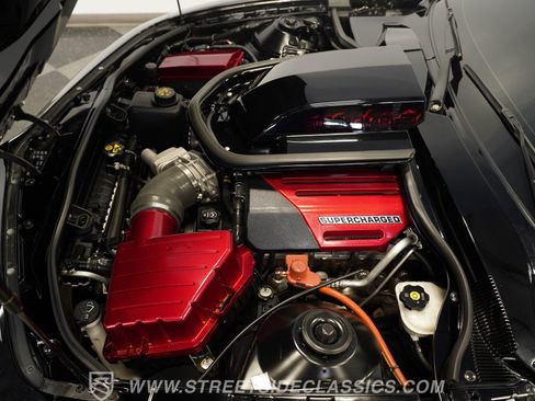 Used 2010 Chevrolet Camaro SS w/ RS Package RWD image 4