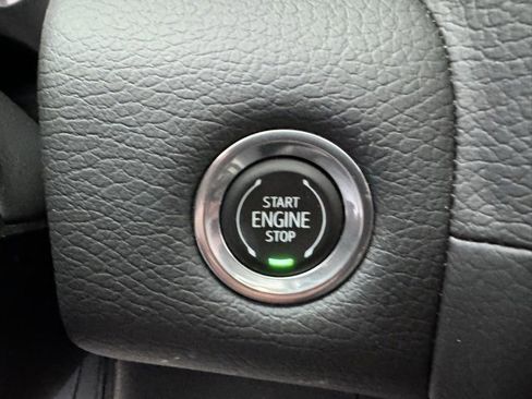 Used 2023 GMC Yukon XL Denali w/ Max Trailering Package image 18