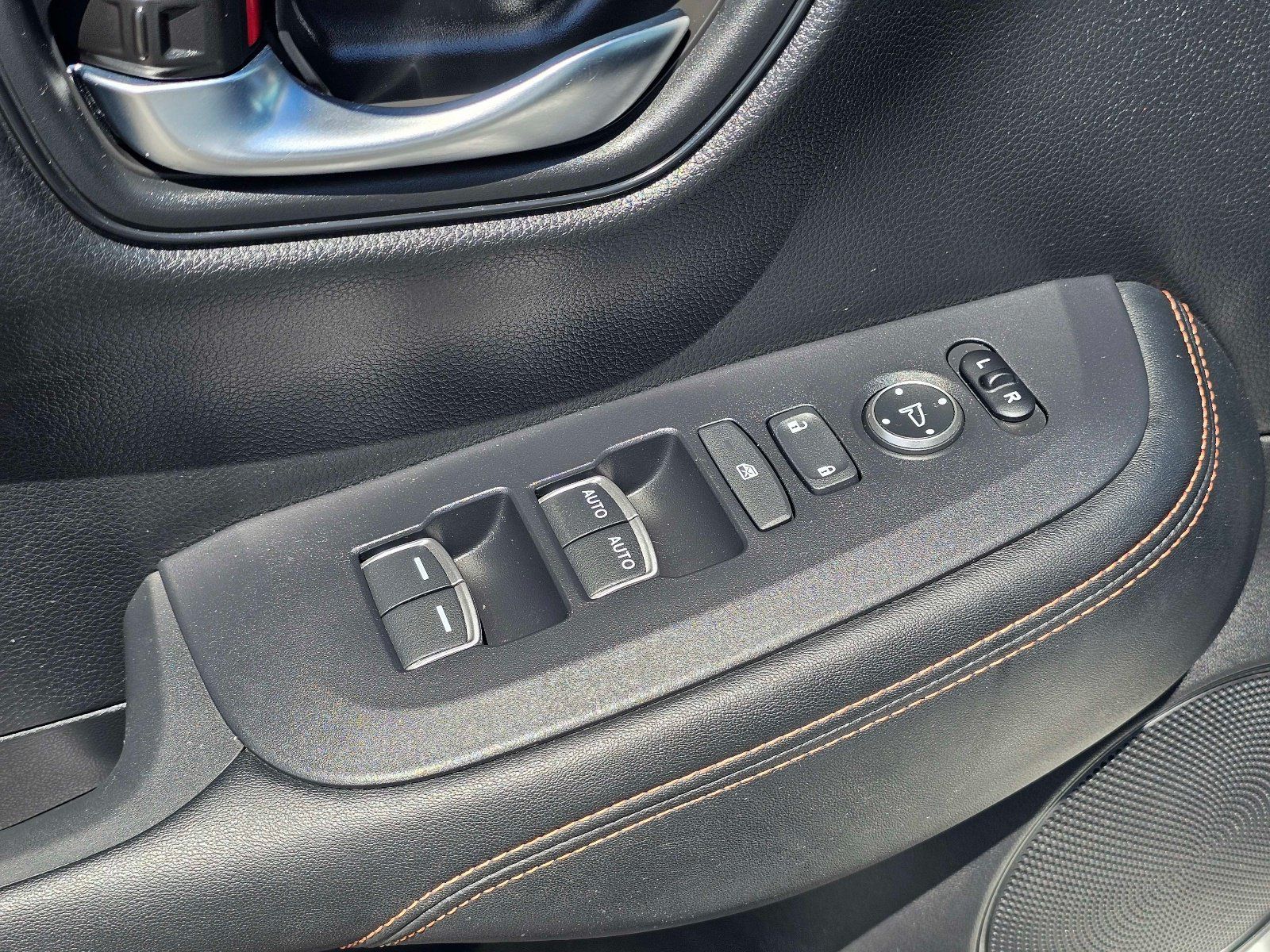 Used 2023 Honda HR-V Sport image 16