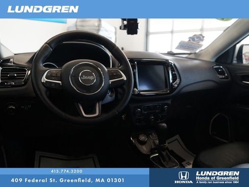 Used 2018 Jeep Compass Limited w/ Navigation Group image 17