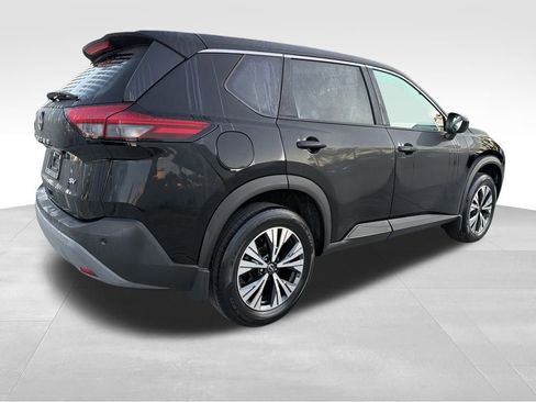 Used 2023 Nissan Rogue SV image 8