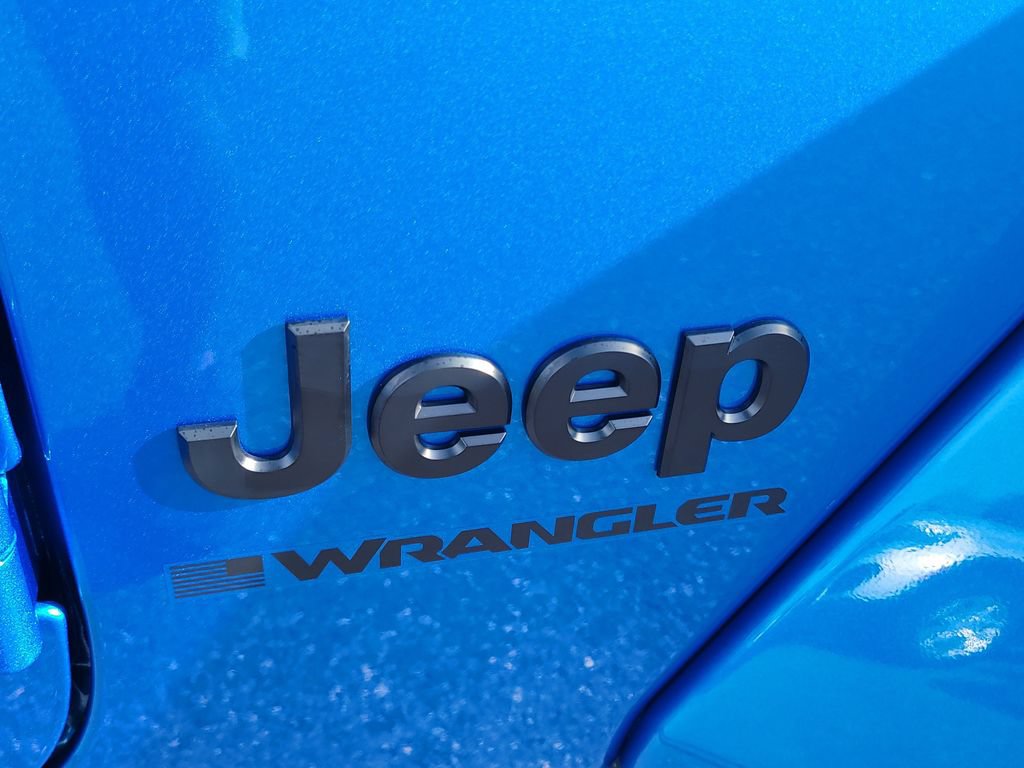 New 2026 Jeep Wrangler Unlimited Sahara w/ Whitecap Package AWD/4WD image 7