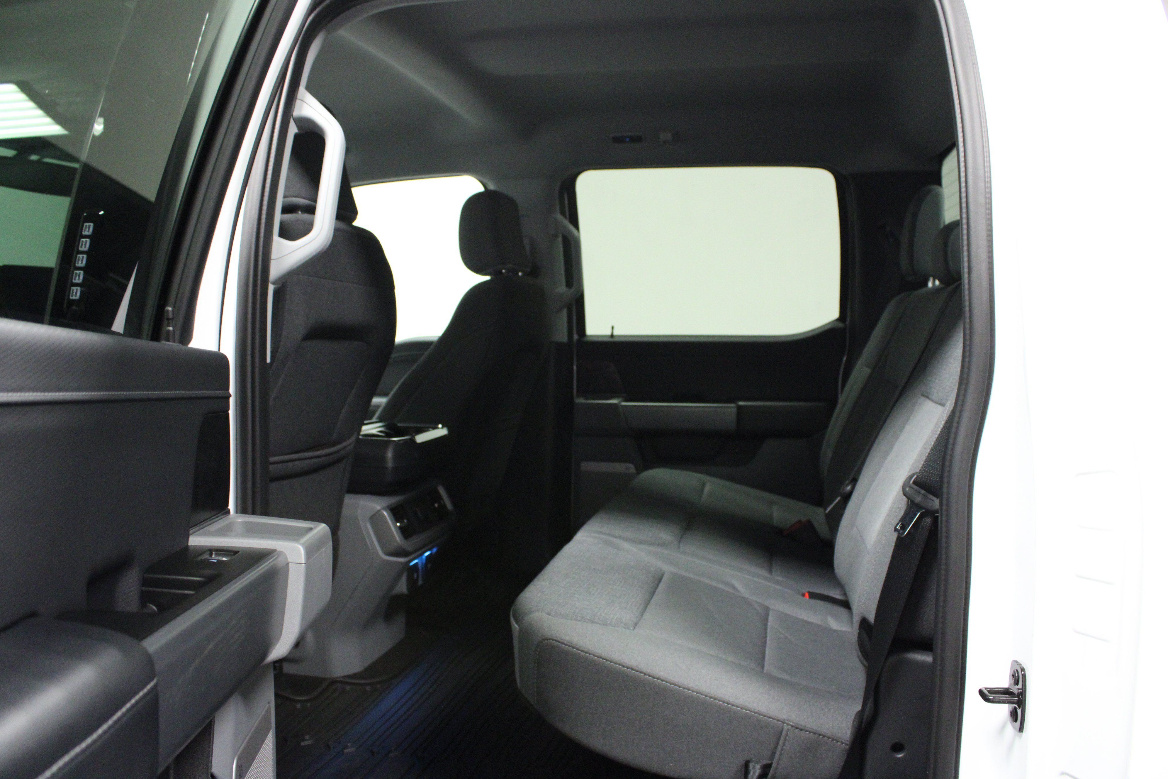 Used 2024 Ford F150 Lightning Flash AWD/4WD image 13