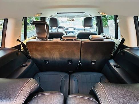 Used 2016 Mercedes-Benz GL 450 4MATIC w/ Premium I Package image 24