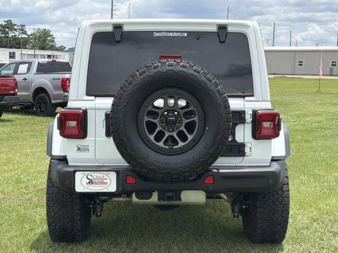 Used 2023 Jeep Wrangler Unlimited Rubicon 392 AWD/4WD image 9