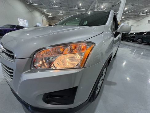 Used 2016 Chevrolet Trax LS image 38