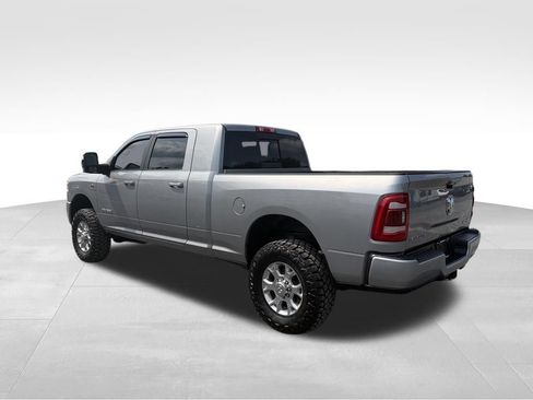 Used 2023 RAM 2500 Laramie AWD/4WD image 16