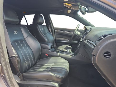 Used 2022 Chrysler 300 S RWD image 17