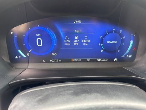 Used 2020 Ford Escape Titanium image 15