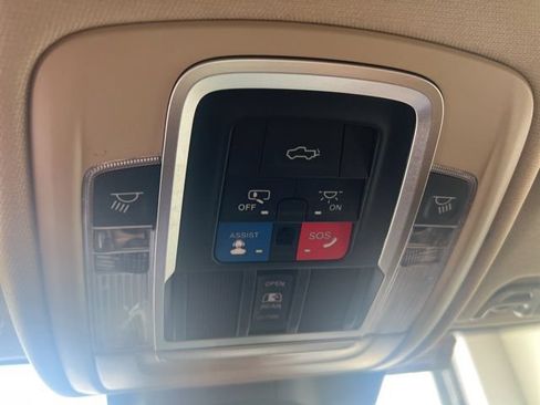 Used 2022 RAM 2500 Limited AWD/4WD image 27
