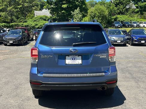 Used 2017 Subaru Forester 2.5i Touring AWD/4WD image 6