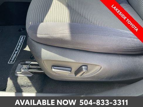 Used 2023 Toyota Highlander L FWD image 26
