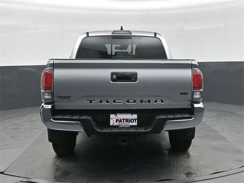 Used 2022 Toyota Tacoma SR5 image 5