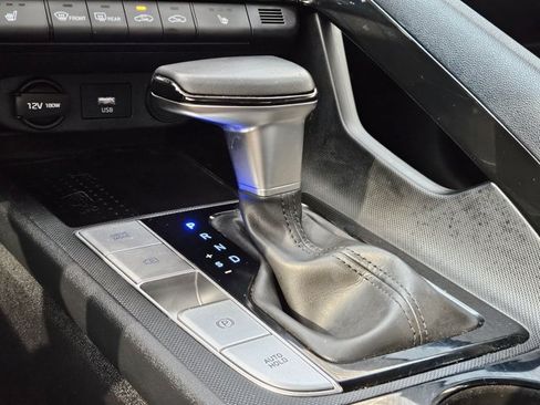 Used 2023 Hyundai Elantra Limited FWD image 10