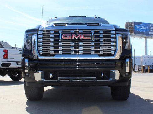 Used 2024 GMC Sierra 3500 Denali w/ Denali Reserve Package AWD/4WD image 73