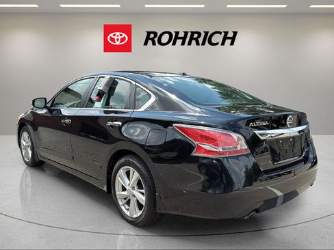 Used 2014 Nissan Altima 2.5 SL w/ Technology Package FWD image 8